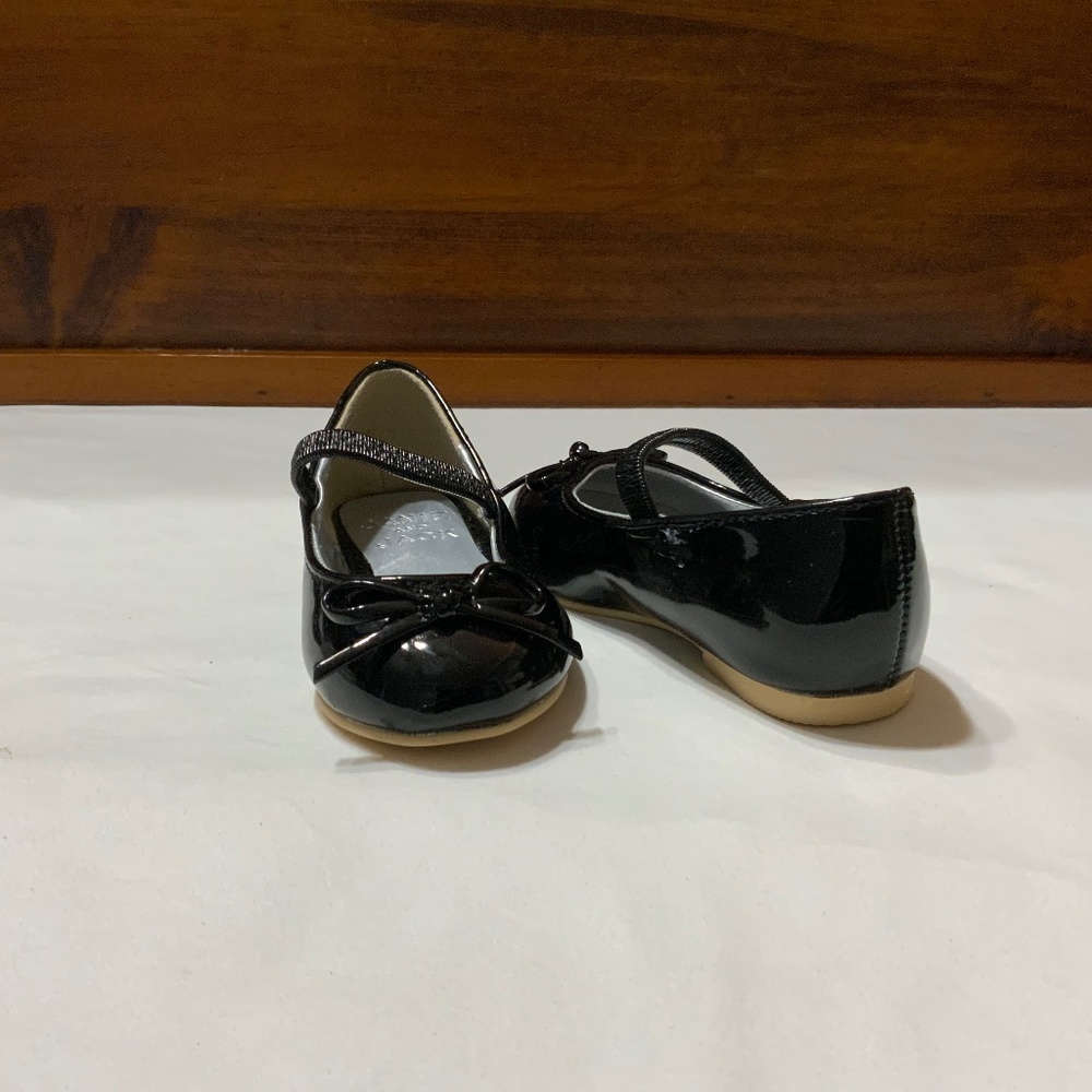 Janie & Jack patent bow ballet flat, elasticized strap. Size 5